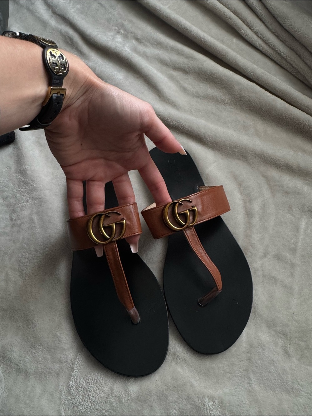 Brown Leather Thong Sandals with Double-G Accent